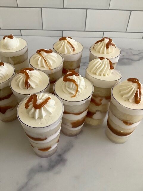 Vanilla Salted Caramel (12 Cake Shooters)